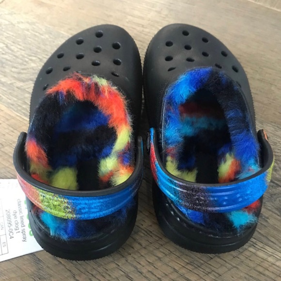 Crocs Youth Fuzzy Clogs - Picture 3 of 3